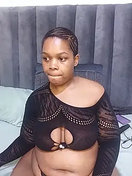 BigbootyNickyx