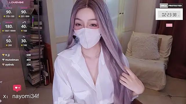 Nayomi_34f