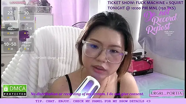 Urgrl_portia - Fuck dildo + wand for 3 mins