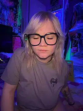 Cutiepiespanks - 👻Pussy Play With Glowing Dildo👻