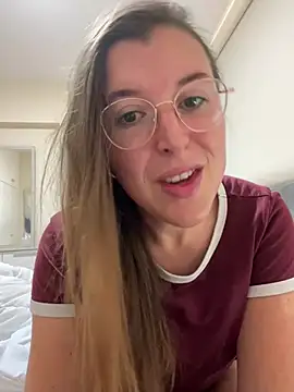 AlinaMeiier - Show Ass in Doggy for 2 min 🔥