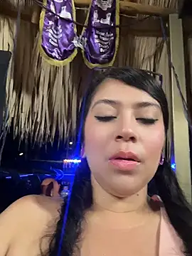 Emilyjohanson - They suck my tits