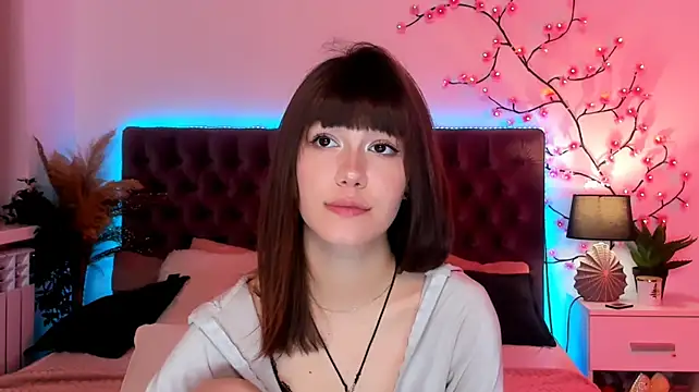 MilanaHotts - Make me squirt )