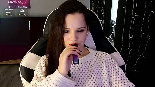 Harleen_Moore - put on heels