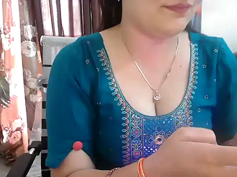 _chitranshi - last tiper10 mint lush control✨