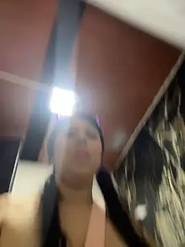 Emilyjohanson - They suck my tits