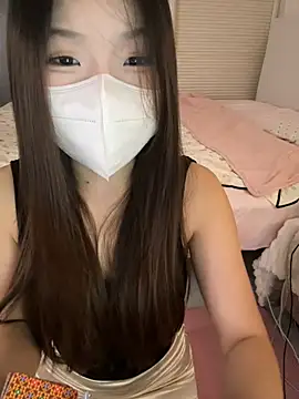 _xiaoxinxin_ - 脱一件揉胸诱惑
