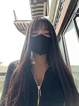 Xiao-Lin - 户外脱内衣漏奶1分钟