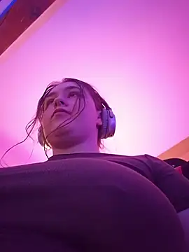 Yuminull - Fuck machine video for last tipper 🙂‍↕️