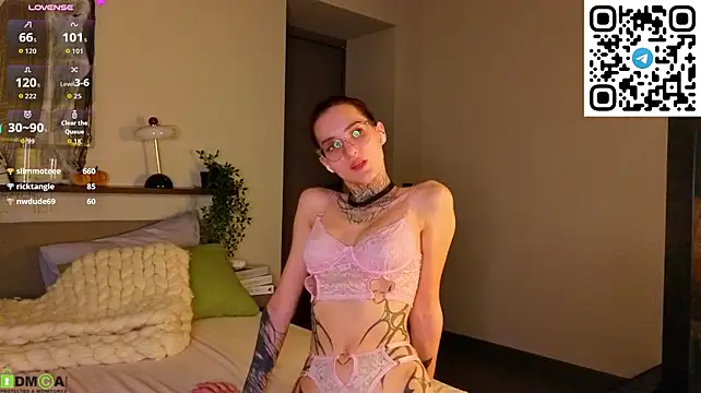 Selena_Sharp