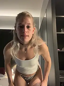 JessyLey - Shake ass