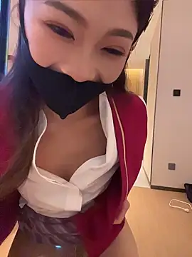 Emily-6868 - 完成目标 大厅 诱惑 噴水 裸脚高敏感歡迎哥哥調教