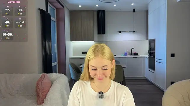 LumiyaSunny - control my toy 2 min