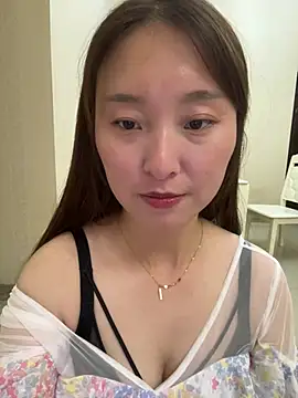 Lianer_520 - 平台首秀，希望哥哥们多多支持莲儿！