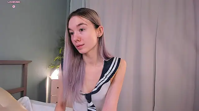 WhiteKellyx - Spread OIL😇