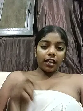 Queen_queen - Boobs show