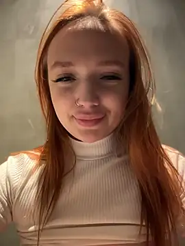 LisaCatt - dildo in pussy