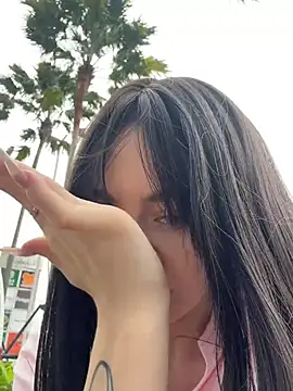 Lilonok - play with my virgin pussy