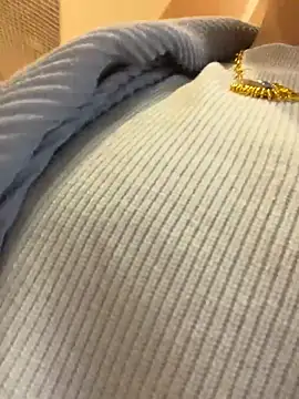 AdelRich - Show pussy on public