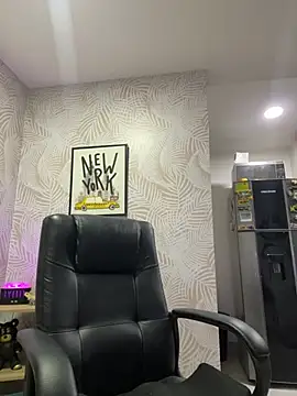 Sexyyykloee - make me horny mmmm