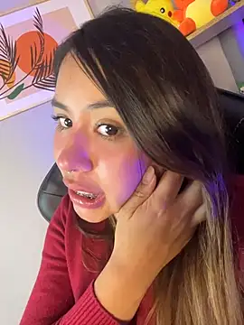 NishaXXX- - TOPLESS + SHAKE BOOBS