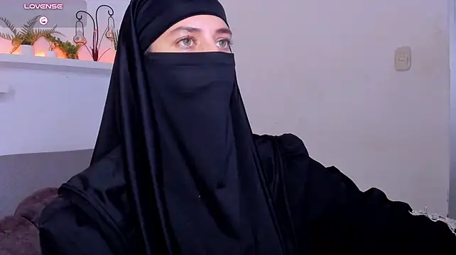 Salma_arabicc - Hard spankings x10