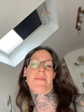 BrownieyQueen - LT get a BiG 🎁