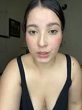 Estelle_Noir - Warm me up and wet me daddy 😈🖤