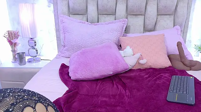 ChloeBliss_ - Ride a dildo cowgirl-style