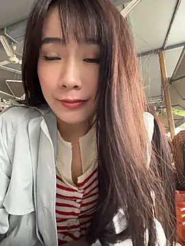 CiCi9 - 园长景区特写小穴1分钟