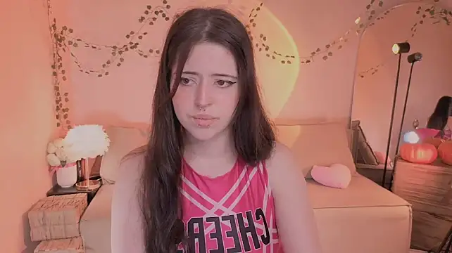 X_Cassie - ICE IN MY BOOBS
