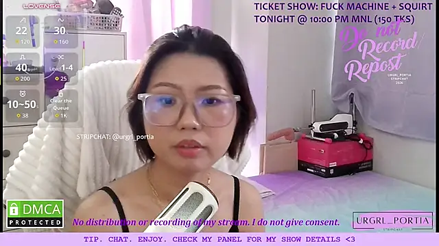 Urgrl_portia - Fuck dildo + wand for 3 mins