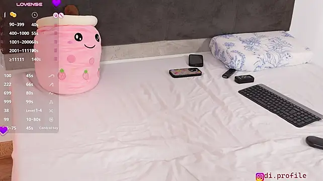Uhlala__ - OIL MY ALL BODY + CTRL TOY