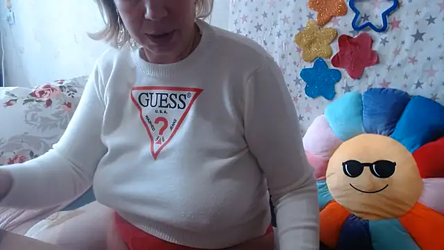 QueenLana - Topless..
