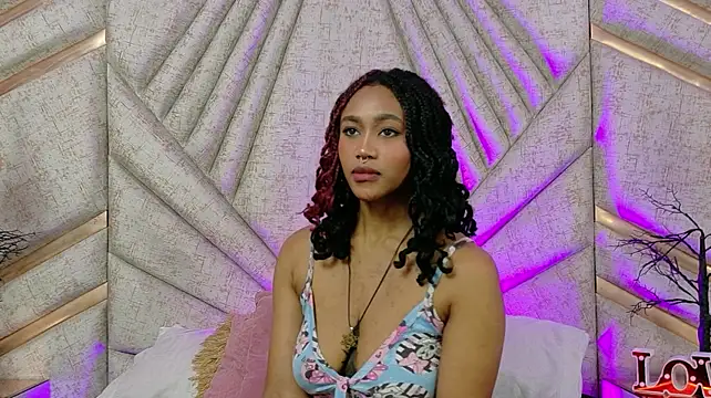 AgataRinaldi - queen deamonds dancenaked