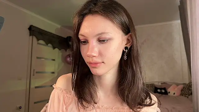 MiaPimmy - Feel your hands on my naked boobies!