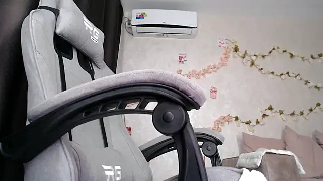 Vega_Taylor - DILDO PUSSY