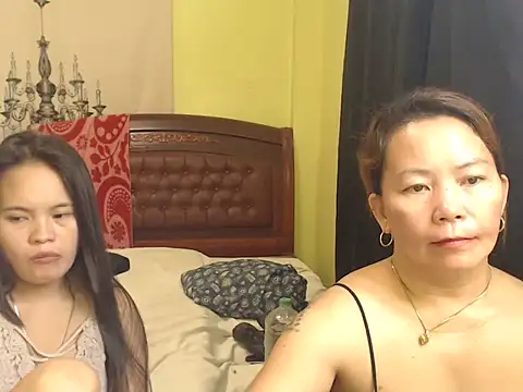 Vivahotbabes08 - IM LEA 18 IF I AM HIT THE GOAL IM SQUIRT