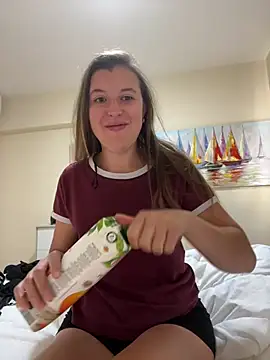 AlinaMeiier - Show Ass in Doggy for 2 min 🔥