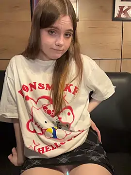 Lunabelle_ - lets see my panti + touch under table