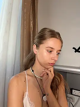BabyAnais - fuck me anal hard and biig squirt