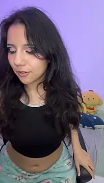 HollyPeachh - Pantys off + 5 min + 1 finger in pussy