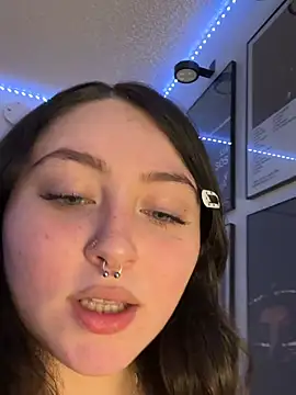 Evemeqt - DOGGY TWERK AND MASTURBATE 💦
