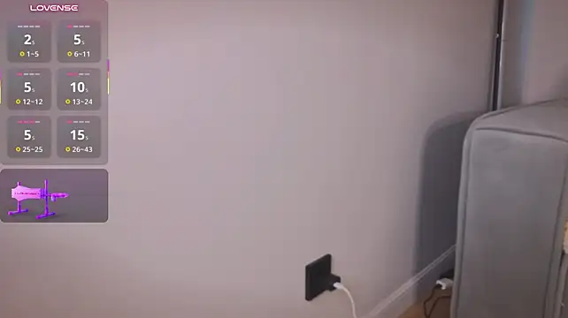 Tiny_Emmy