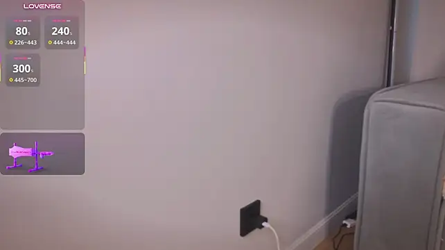 Tiny_Emmy