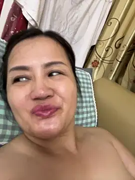 Amy1688 - 脱内裤直播一分钟