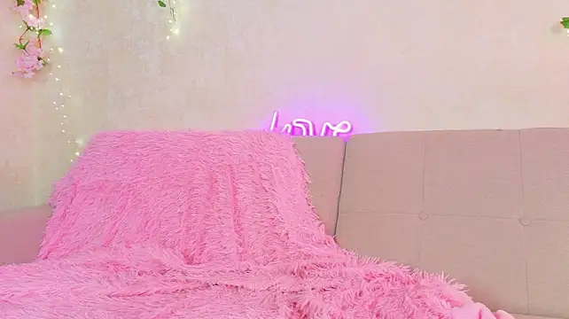 OnlyForYou_ - pinch my bare nipples close up