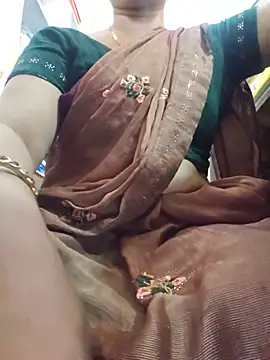 Indianhotwife639 - Boobs pussy enjoy 😉