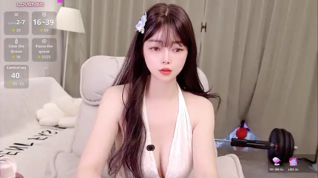 Uikyy1 - 要站在光里 不要光站在那里