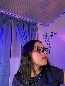 _vaness - Domi inside pussy